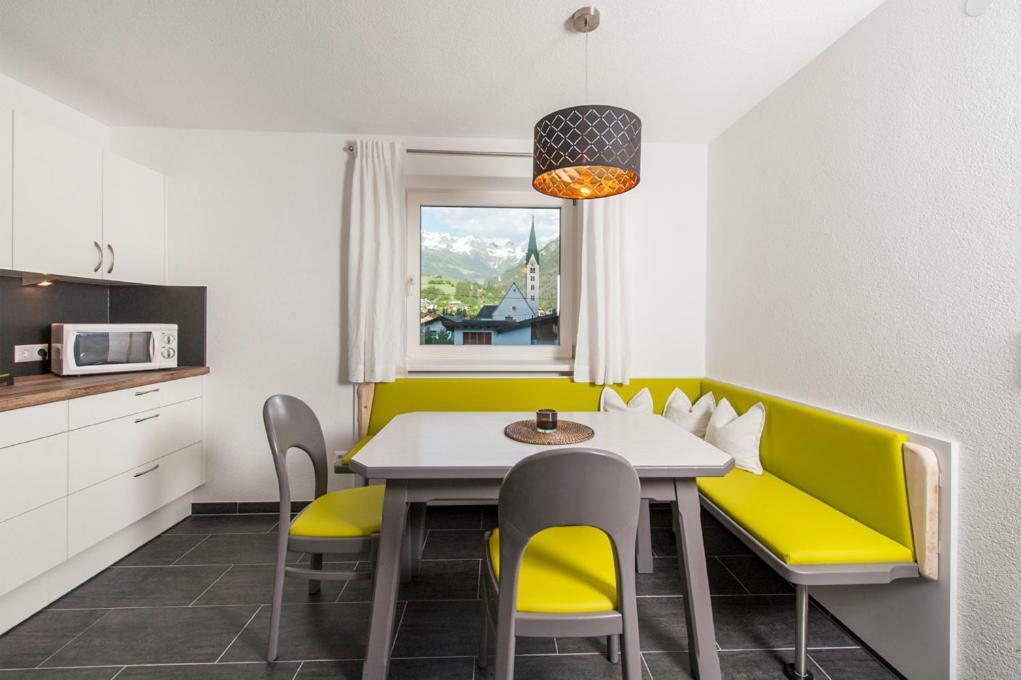 Haus Heiss Apartment Prutz Bagian luar foto